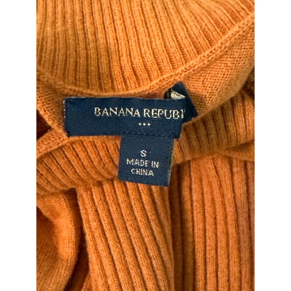 Banana Republic Women’s Sweater Small - Picture 8 of 10
